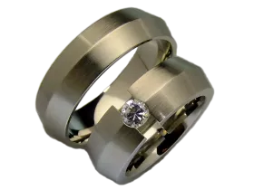 Barbra im Paar (Edelstahl)